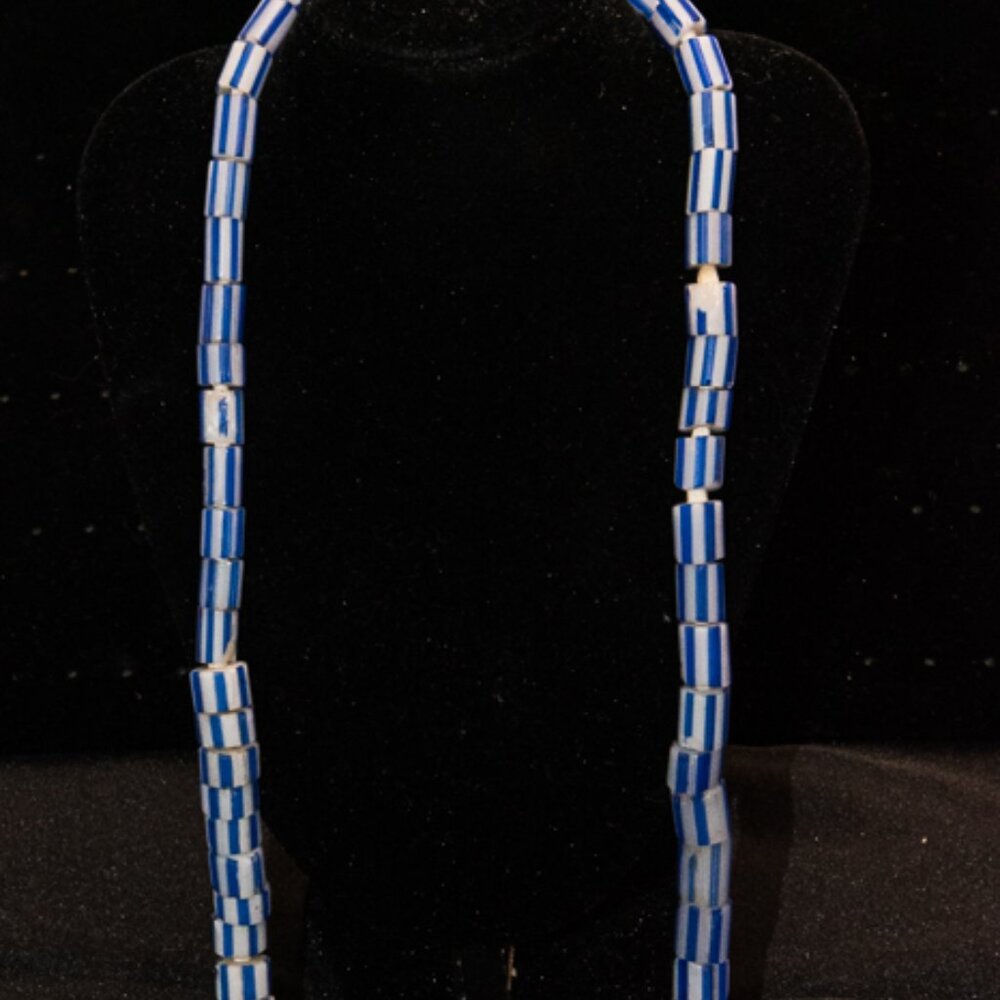 Vintage African Trade Bead Necklace 32" - Picture 2 of 5